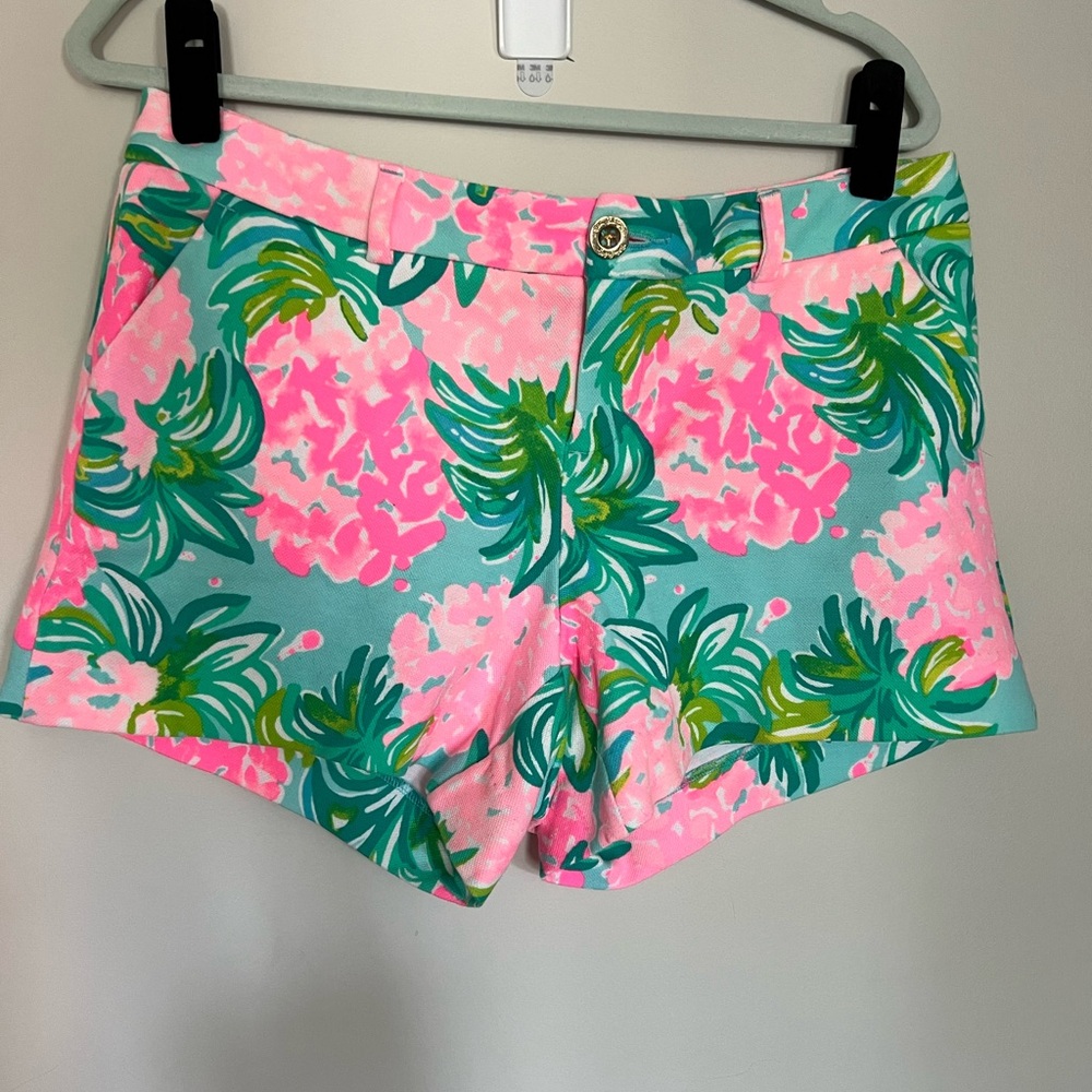 Lilly Pulitzer Vibrant Floral Print Callahan Stretch Shorts Sz. 10